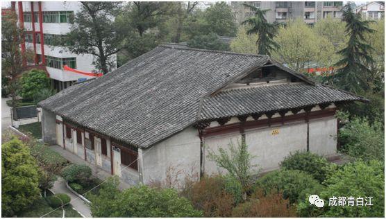 excel怎么冻结前两行？游戏画面