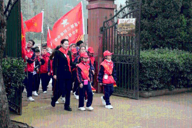 这大概就是疯子做事从来不需要解释吧什么意思？游戏画面