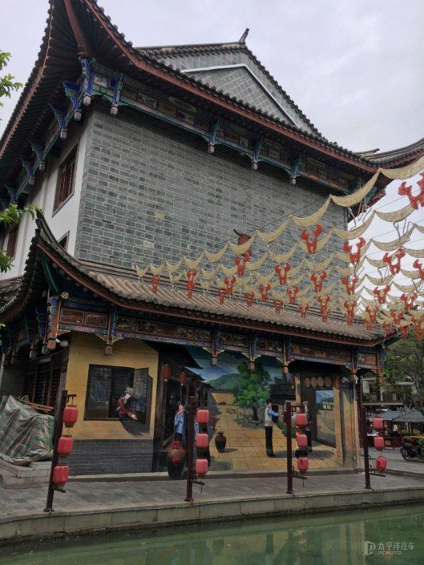 万亿规模银发经济催生新赛道，重点谋划七大潜力产业